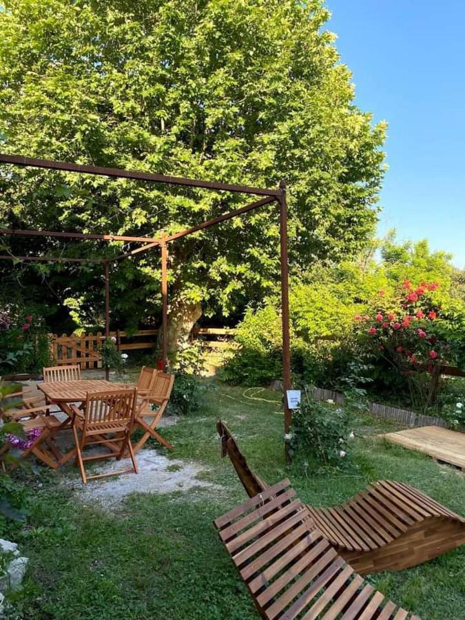 Jolie Maisonnette Niozelles Exterior foto